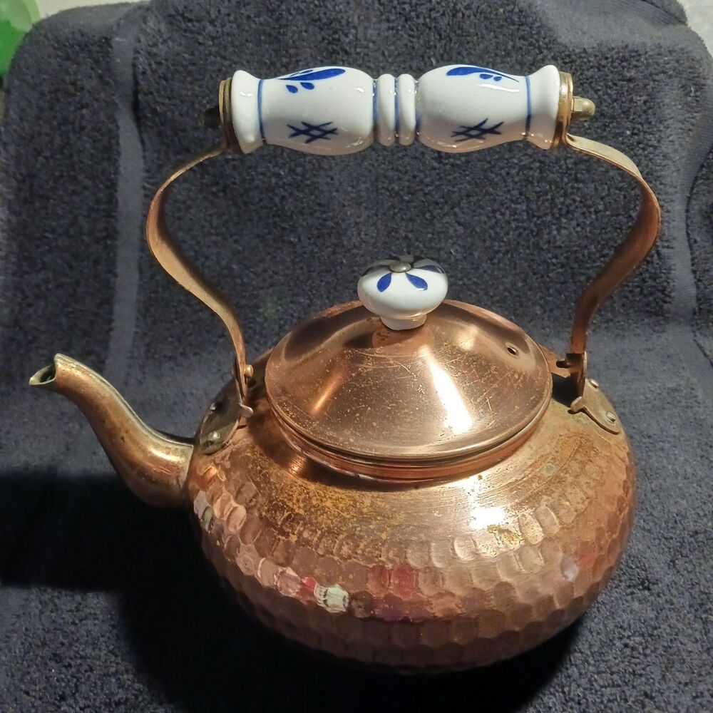Vtg Hammered Copper Tea Pot Delft Style Blue White Porcelain Handle Taiwan